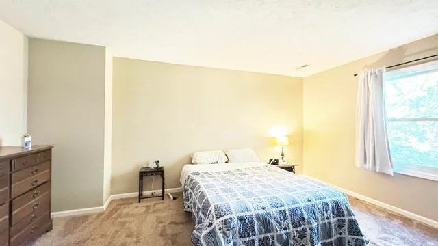 $359,900 | 1006 Carleton Court, Bloomington, IN 47401