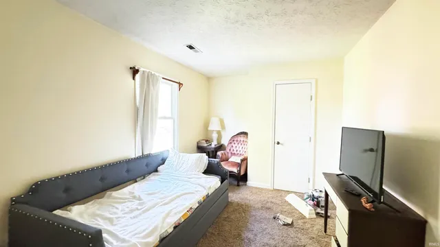 $359,900 | 1006 Carleton Court, Bloomington, IN 47401