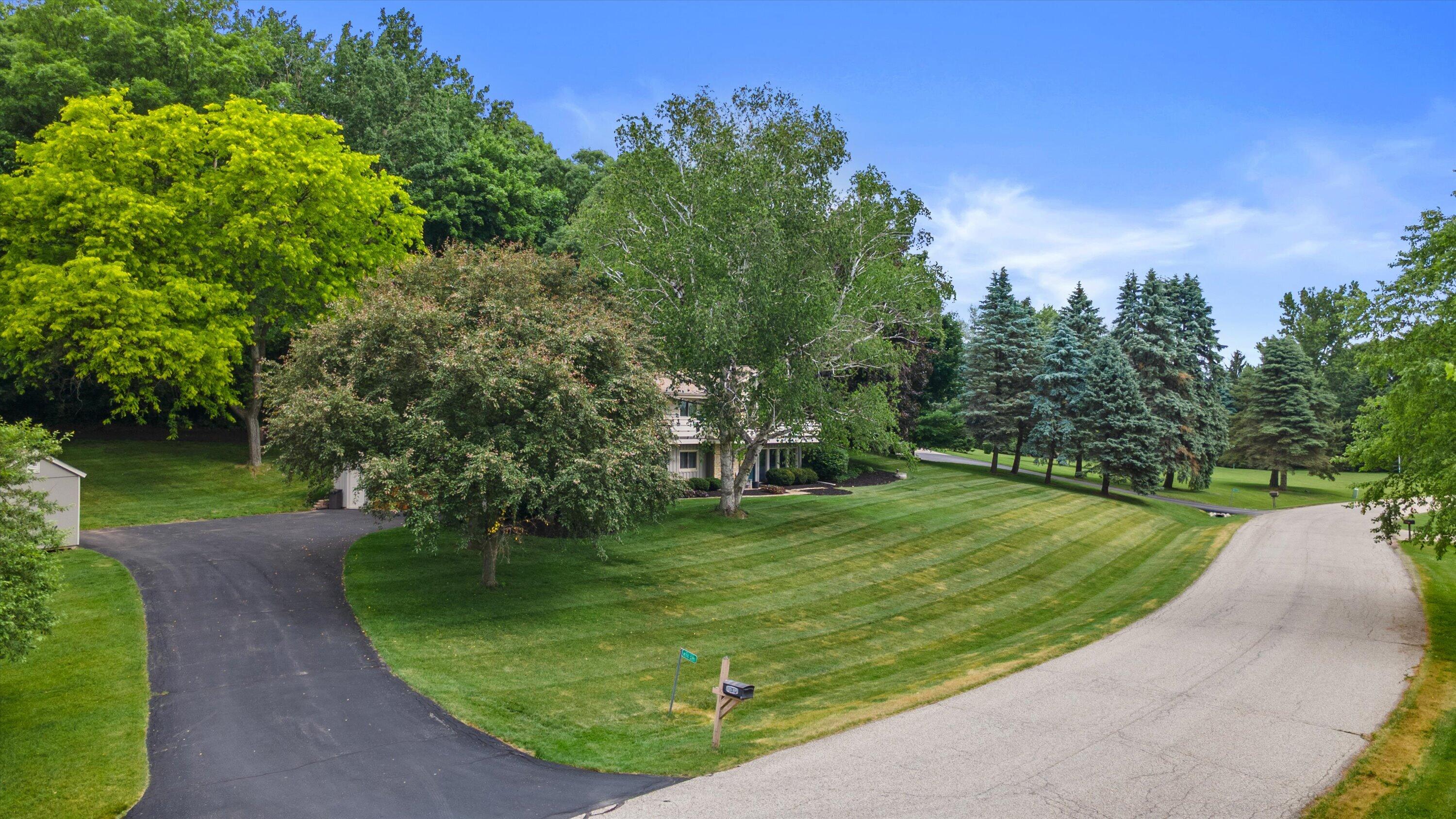 W290S2811 Carmarthen Road Genesee, WI 53188 - Photo 41 of 49 aerial