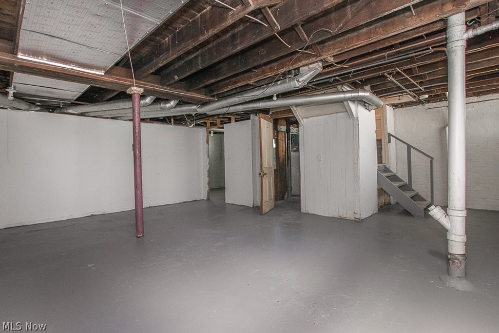 2987 East Overlook Road Cleveland, OH 44118 - Photo 28 of 30 Gallery Image 28