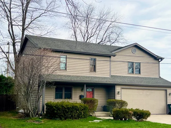 212 Heather Avenue, Grayslake, IL 60030