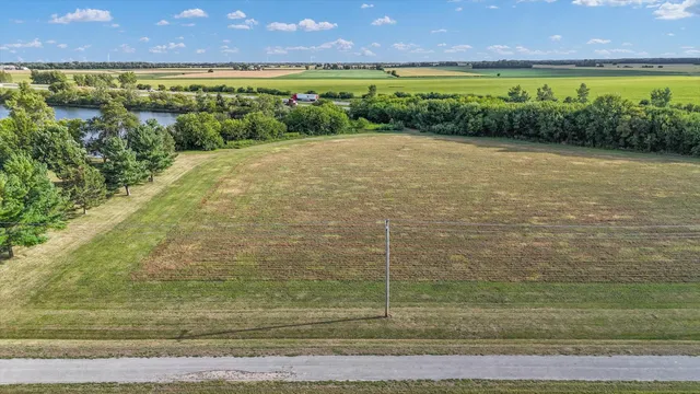 $26,900 | 52 Moss Drive, Farmer City, IL 61842