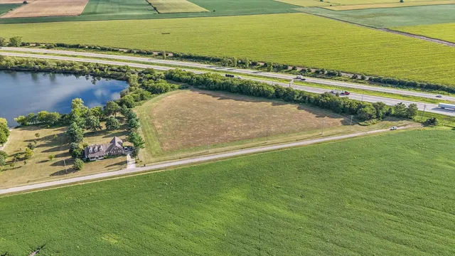 $26,900 | 52 Moss Drive, Farmer City, IL 61842