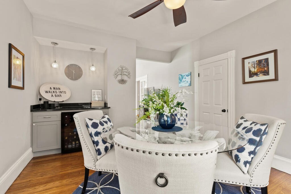 33 Porter Street, Unit 33 Woburn, MA 01801 - Photo 7 of 25 a dining room with furniture and window