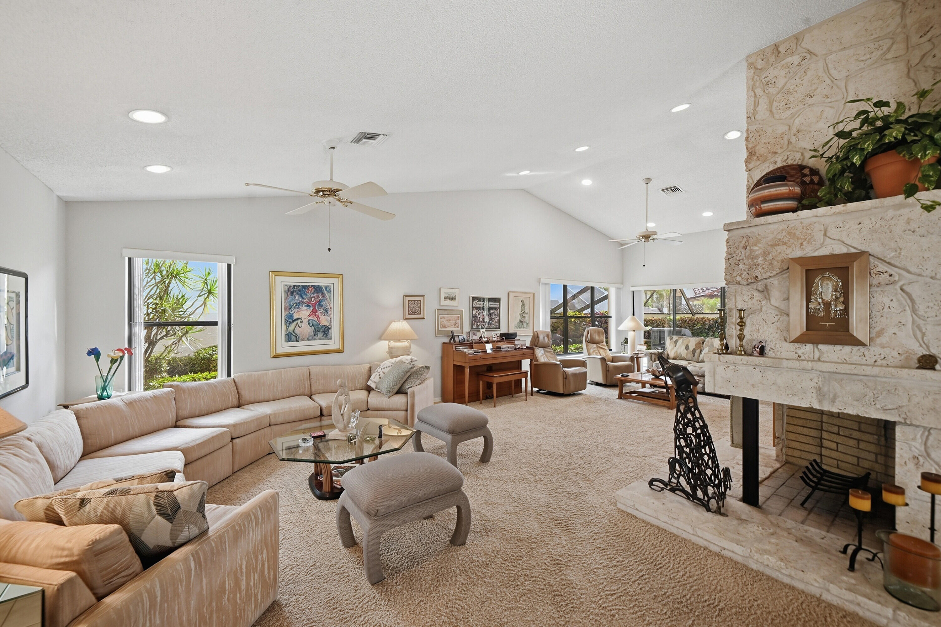 6906 Palmar Court Boca Raton, FL 33433 - Photo 14 of 42 Living Area