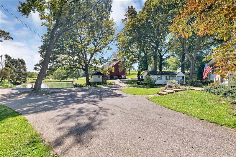203 Moody Road Imperial, PA 15126 - Photo 3 of 25 Gallery Image 3