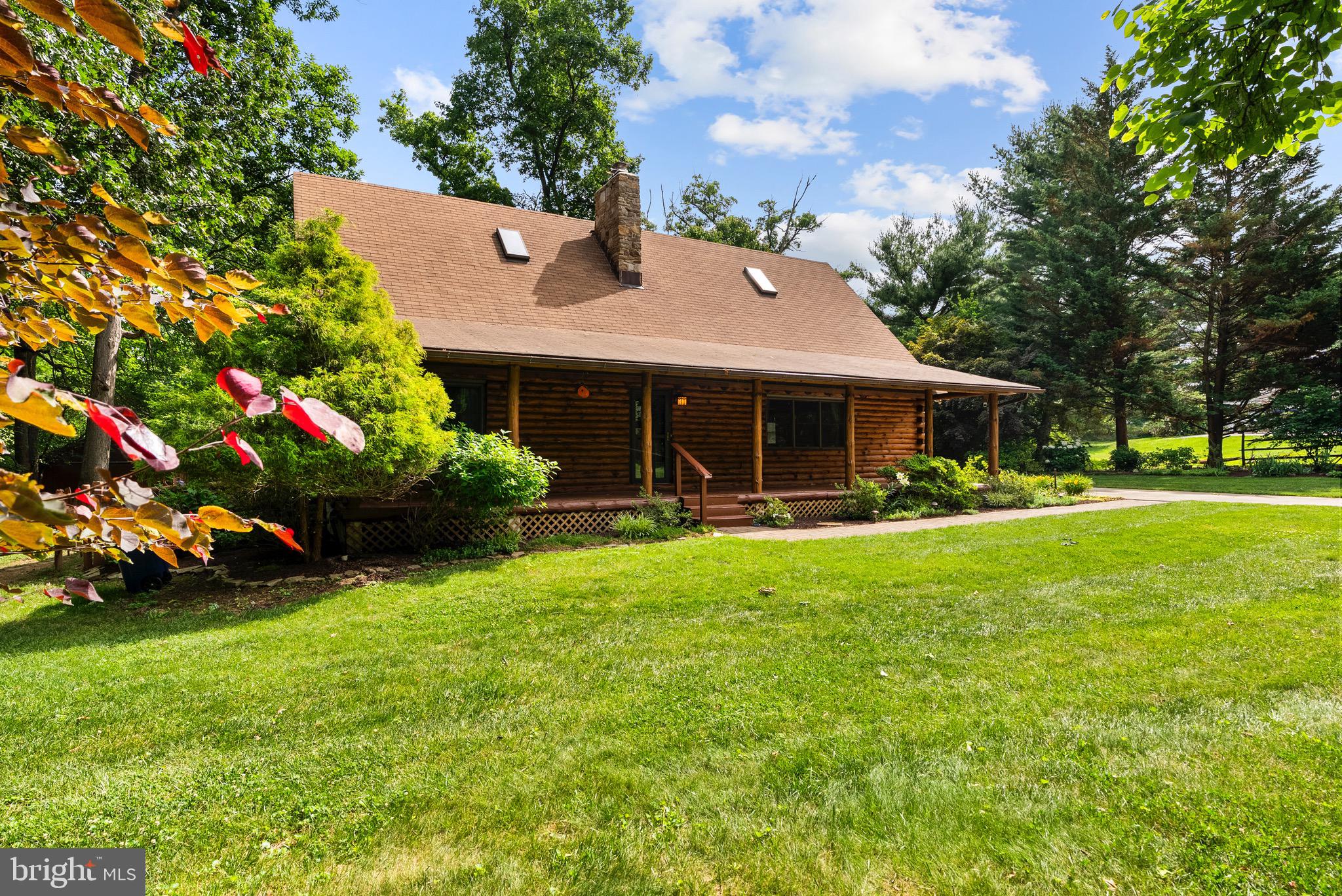 4911 Bushey Road Sykesville, MD 21784 - Photo 4 of 45