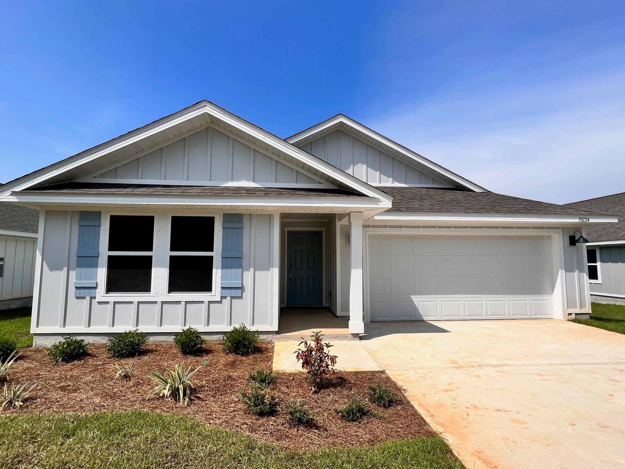 537 Mary Lou Way Crestview, FL 32539 - Photo 2 of 20 a front view of a house with yard