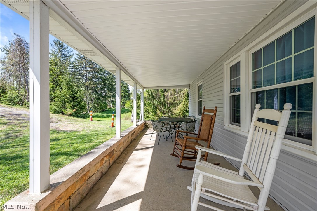 32601 Eddy Road Willoughby, OH 44094 - Photo 4 of 22 Covered front porch