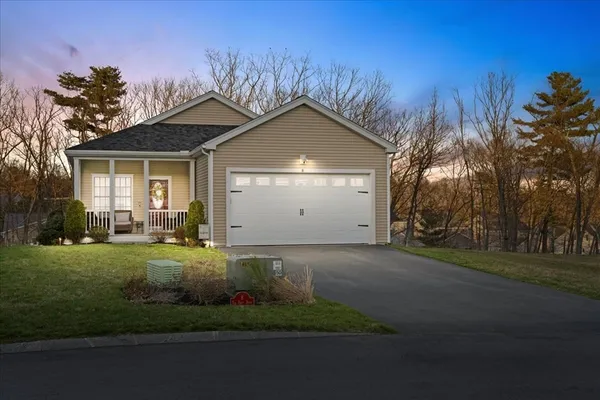 $650,000 | 8 Tea Party Drive, Uxbridge, MA 01569