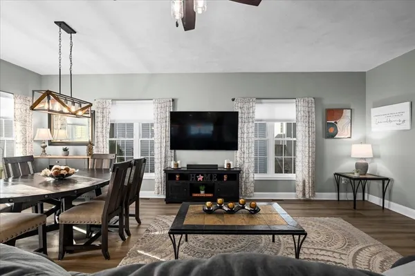 $650,000 | 8 Tea Party Drive, Uxbridge, MA 01569