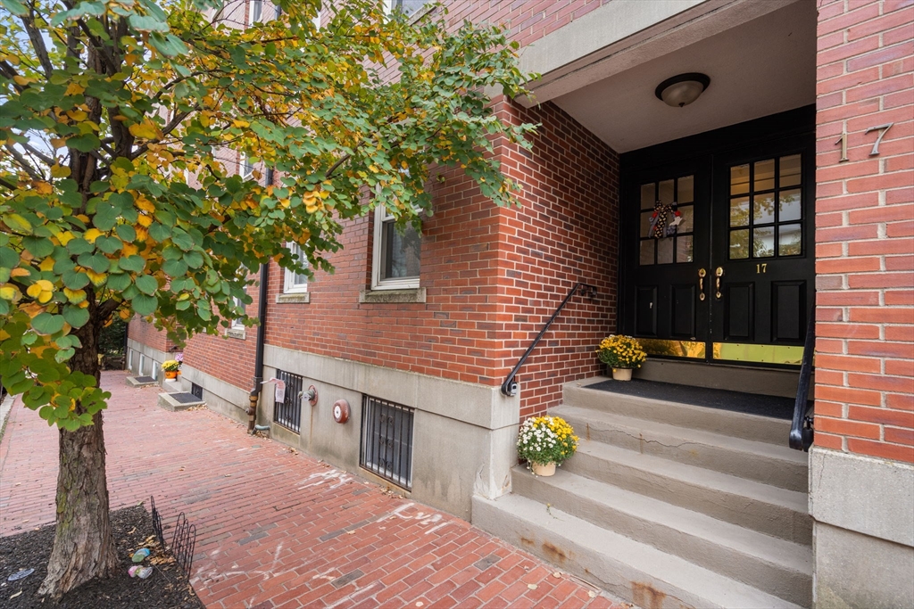 17 Henley Street, Unit F Boston, MA 02129 - Photo 19 of 19 a view of a house with sitting area