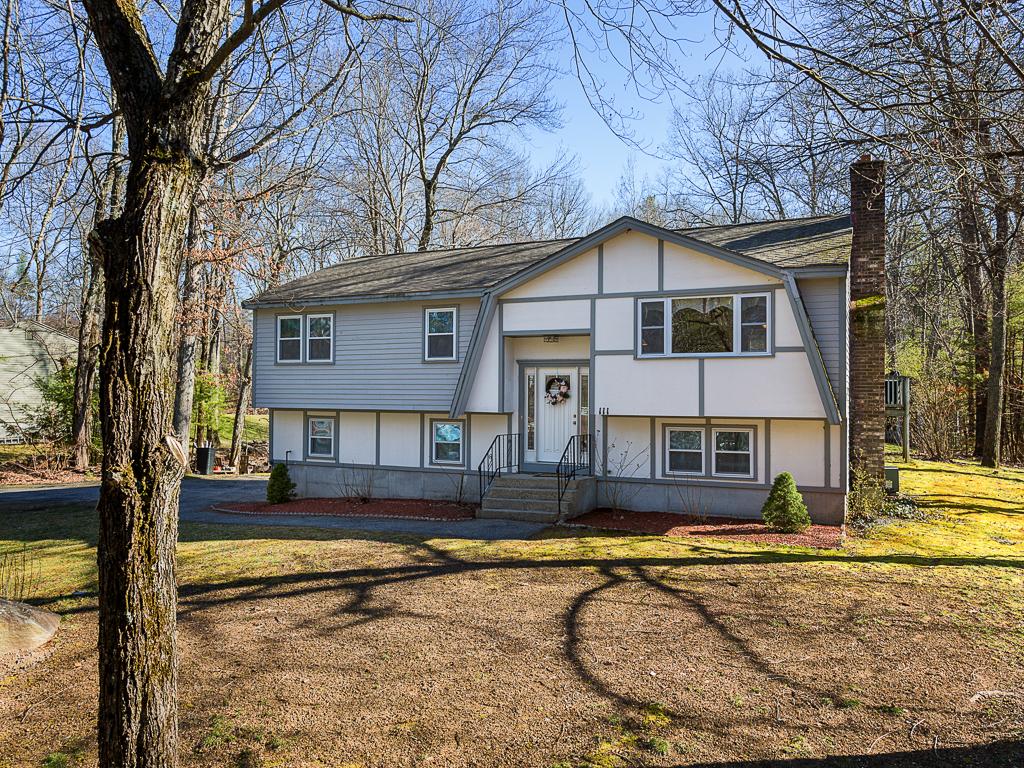 111 Old Derry Road Londonderry, NH 03053 - Photo 1 of 15