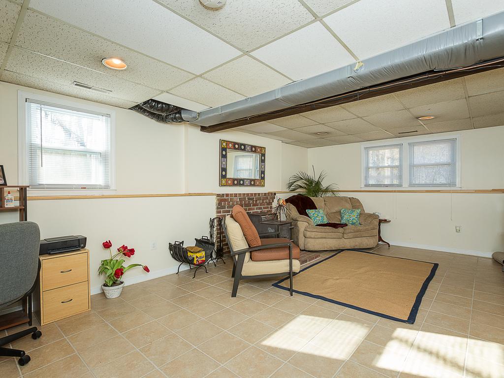 111 Old Derry Road Londonderry, NH 03053 - Photo 13 of 15