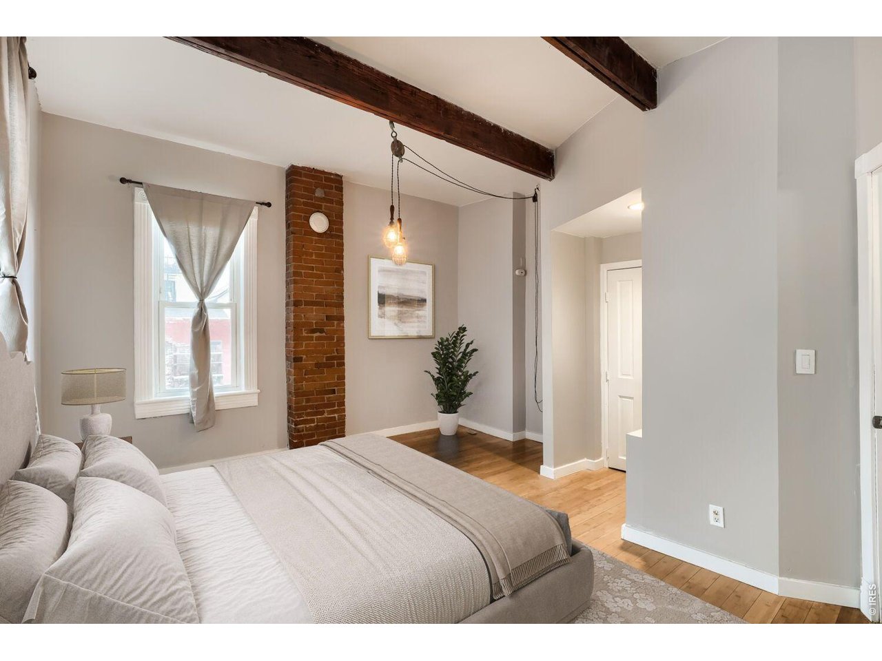 2929 Curtis Street Denver, CO 80205 - Photo 12 of 43 Virtually staged