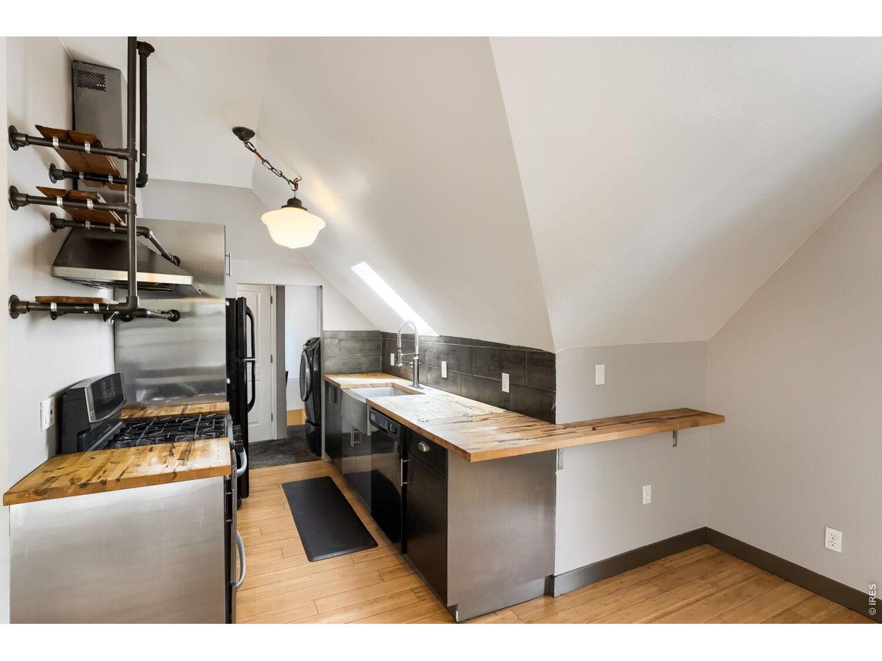 2929 Curtis Street Denver, CO 80205 - Photo 23 of 43