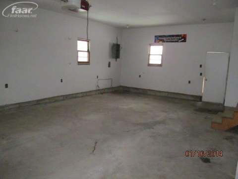 10250 Bath Road Byron, MI 48418 - Photo 4 of 27 20391708-3.JPG