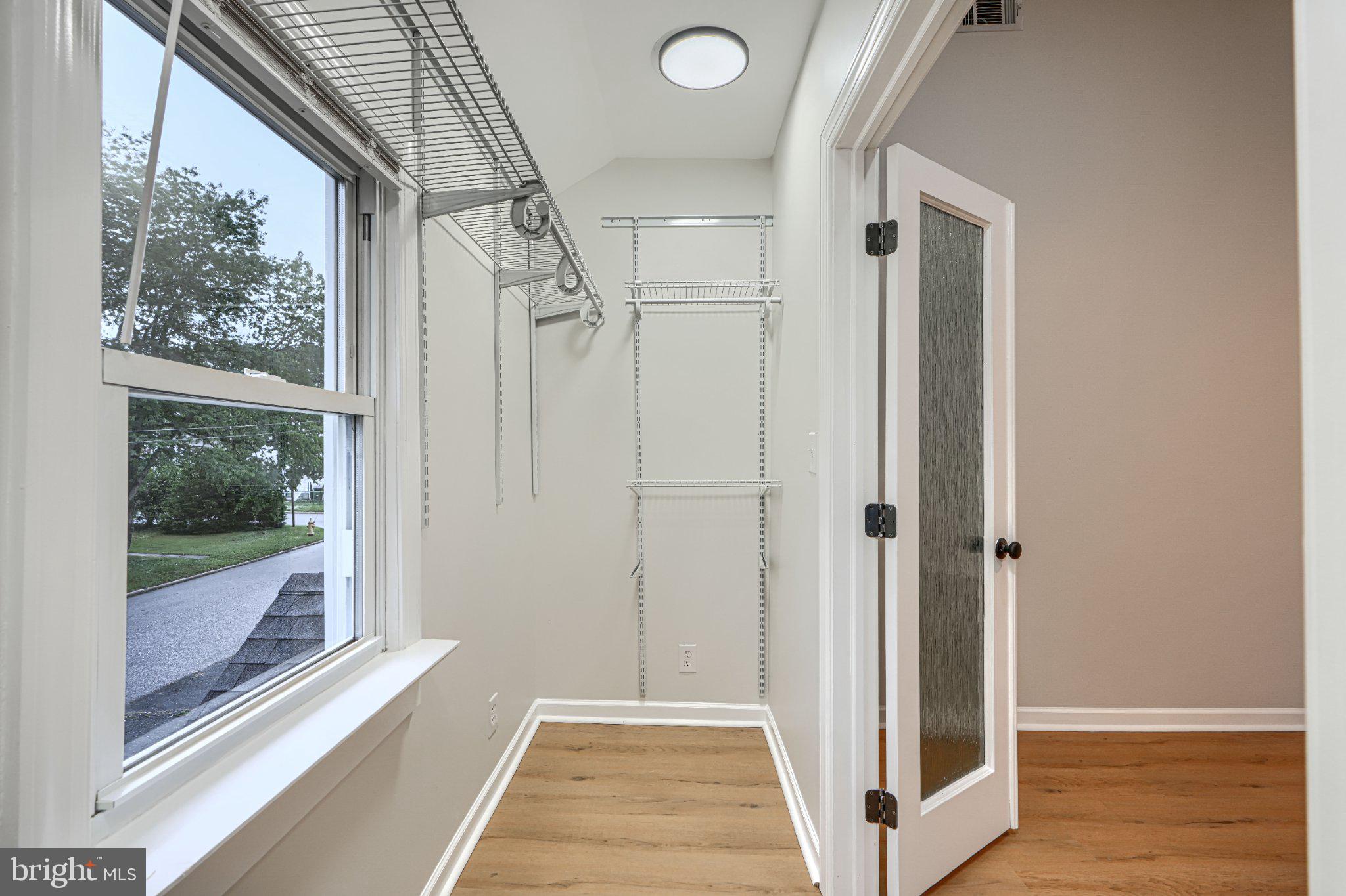 143 Rigdon Road Aberdeen, MD 21001 - Photo 30 of 57 Bright and airy entryway space.