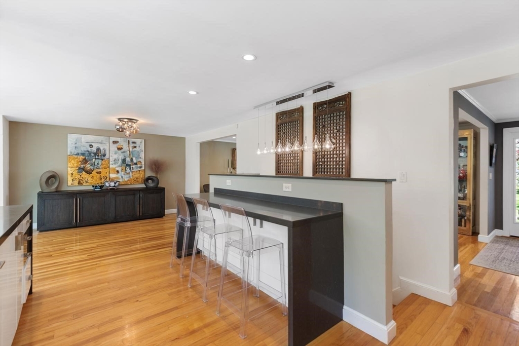 44 Windemere Road Wellesley, MA 02481 - Photo 9 of 27