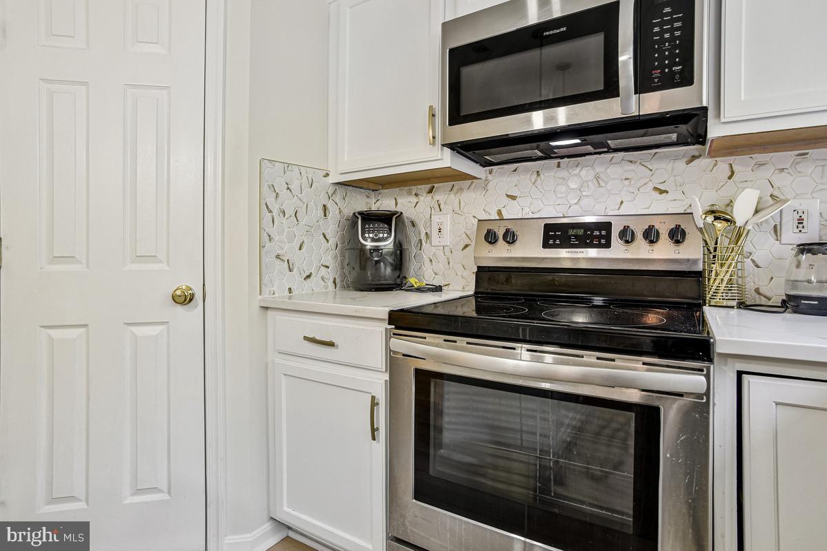 2134 Racquet Place Waldorf, MD 20601 - Photo 11 of 38 Kitchen