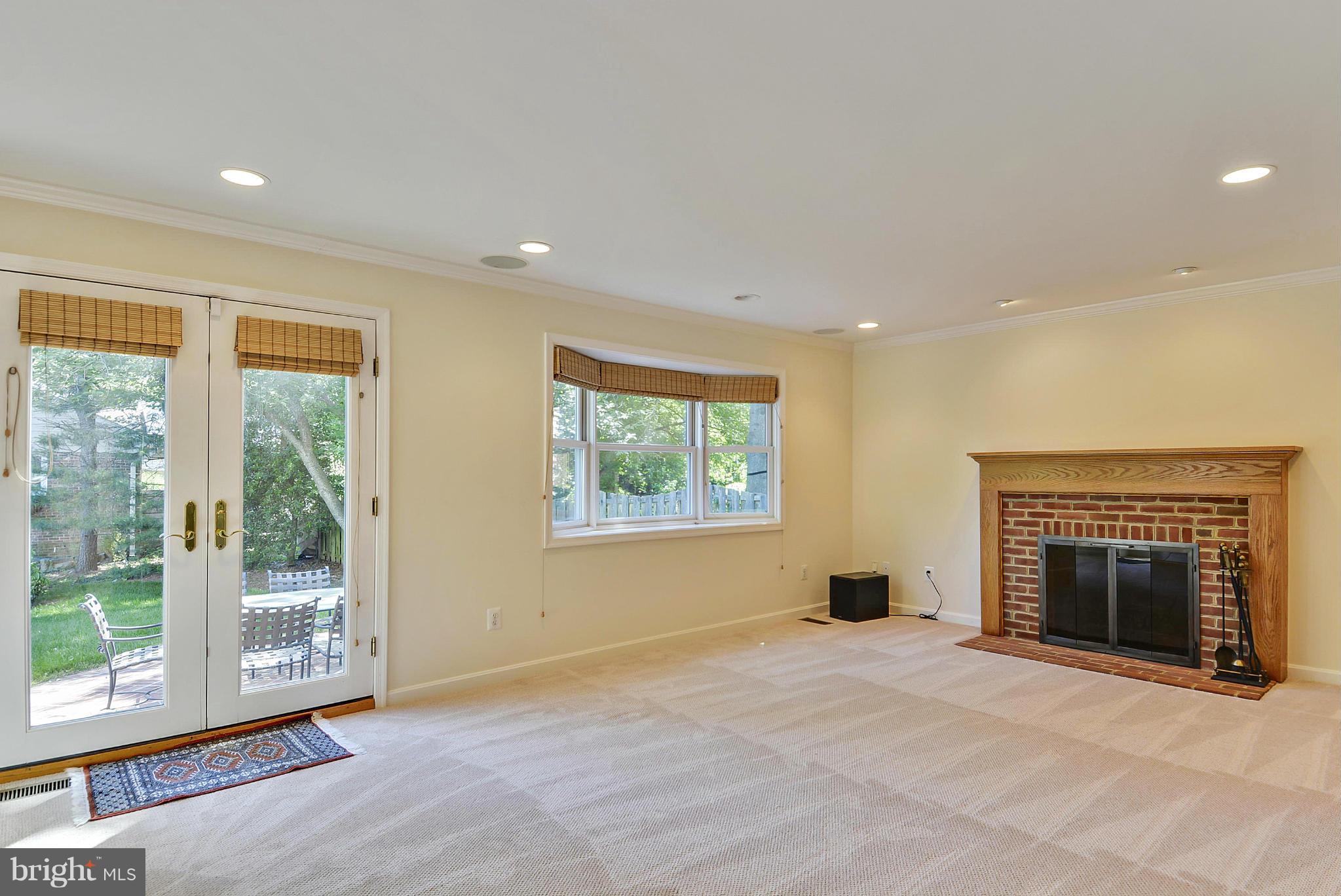 9500 Reach Road Potomac, MD 20854 - Photo 11 of 30 Family Room