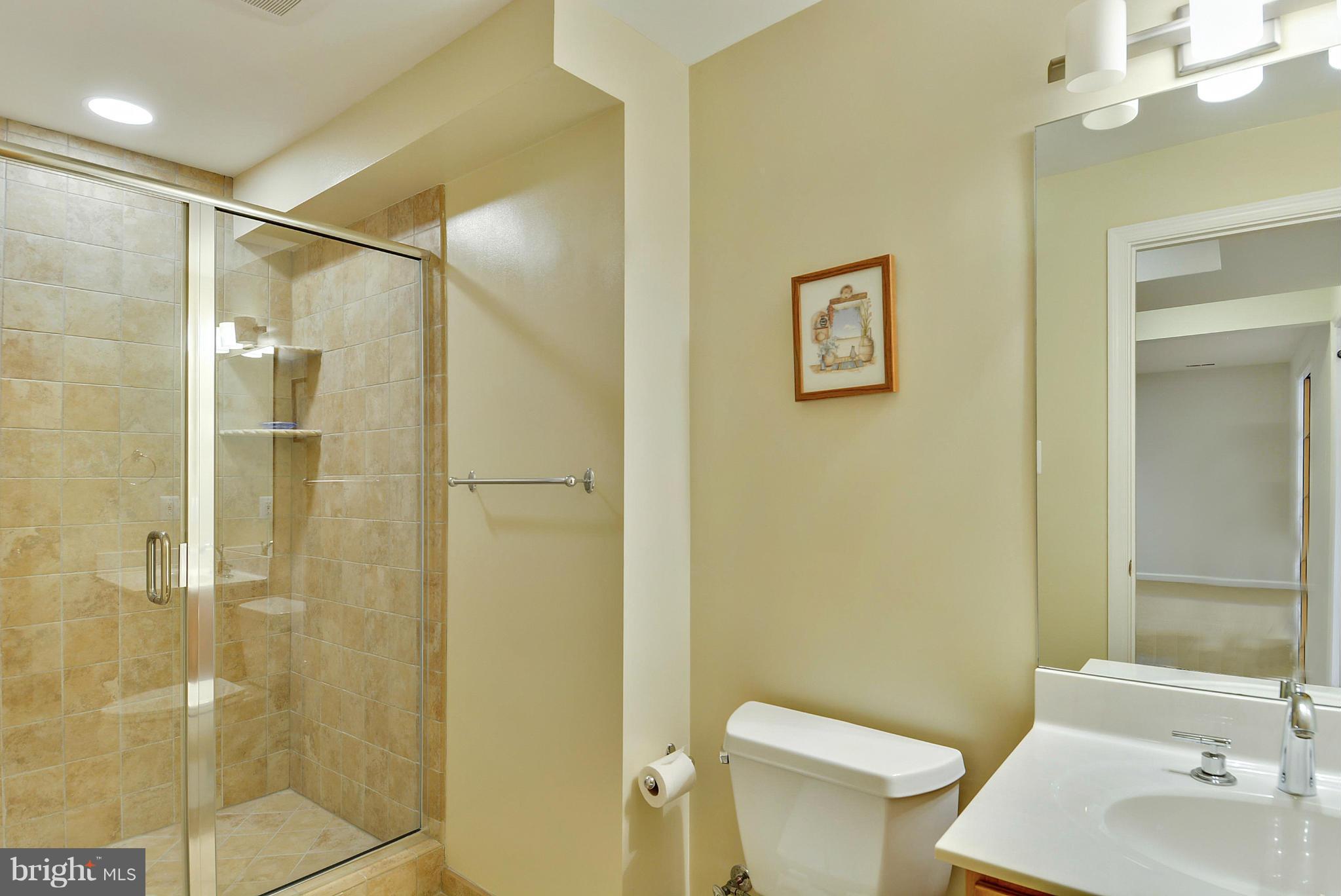 9500 Reach Road Potomac, MD 20854 - Photo 26 of 30 Lower level full bath
