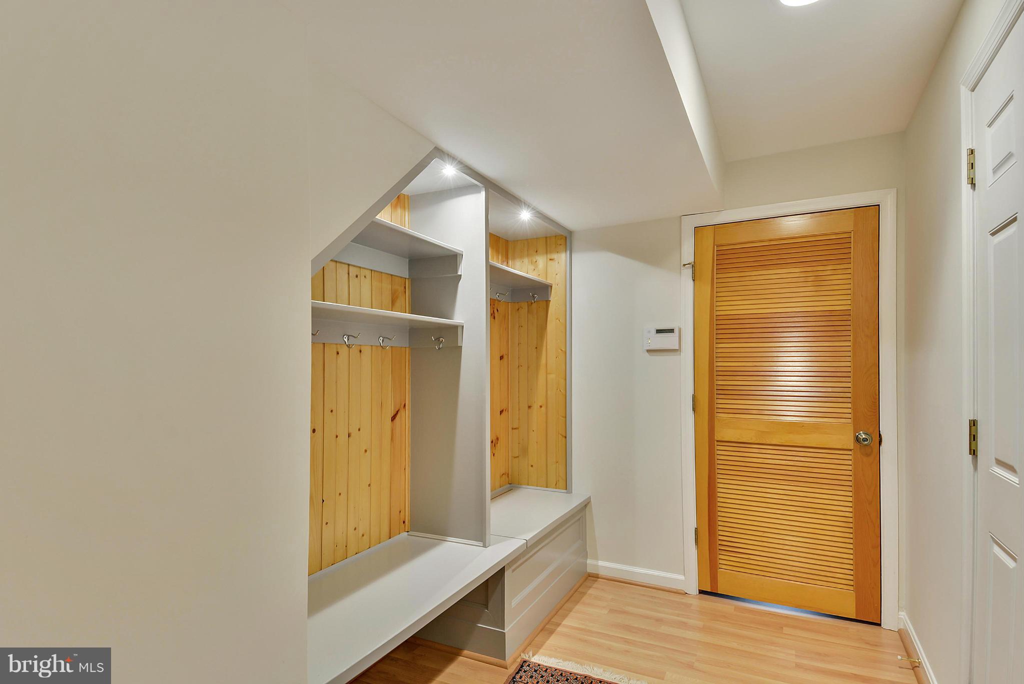 9500 Reach Road Potomac, MD 20854 - Photo 6 of 30 Lower Level Mud room adjacent to garage