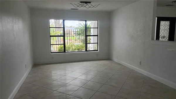 $3,300 | 2001 Country Club Court, Plant City, FL 33566