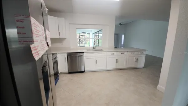 $3,300 | 2001 Country Club Court, Plant City, FL 33566