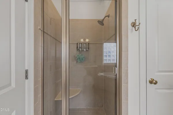 $699,999 | 14 Grandwood Circle, Durham, NC 27712