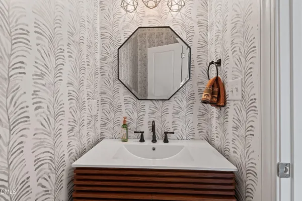 $673,000 | 14 Grandwood Circle, Durham, NC 27712