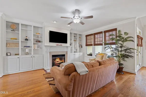 $699,999 | 14 Grandwood Circle, Durham, NC 27712