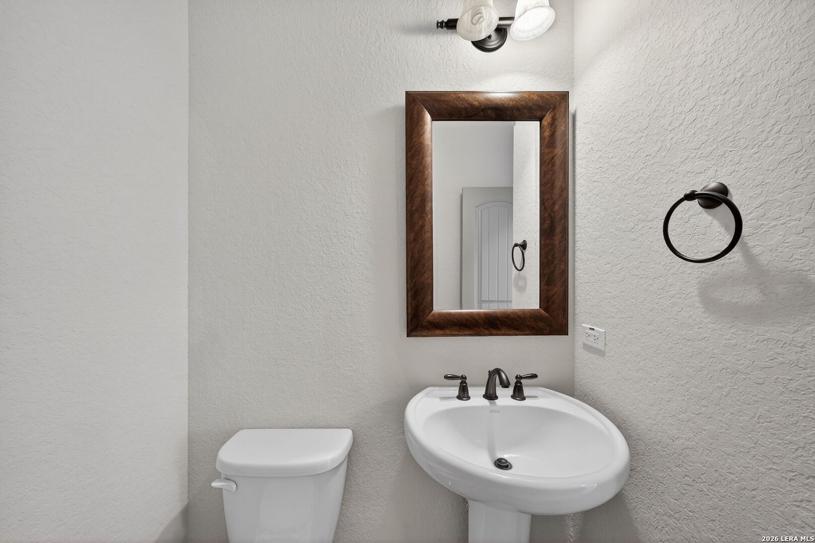 9003 Quail Gate Boerne, TX 78015 - Photo 16 of 40