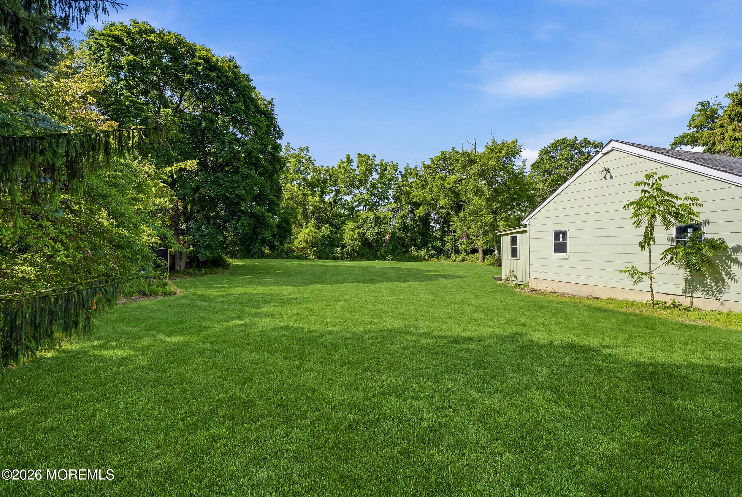 2605 Woolley Road Wall, NJ 07719 - Photo 20 of 38 058