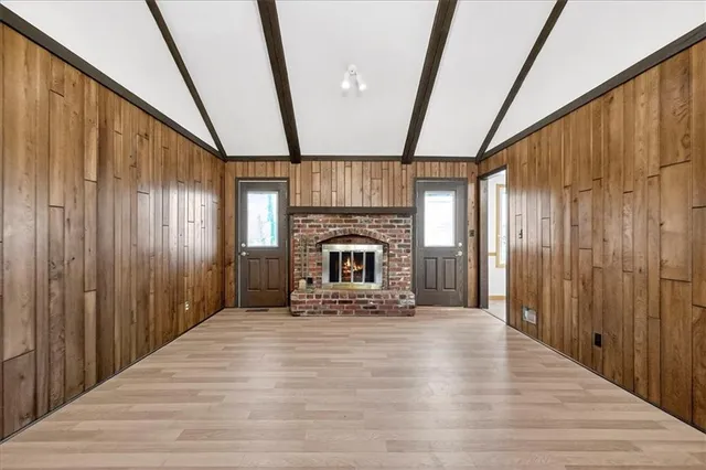 $320,000 | 317 South Valley Road, Olathe, KS 66061