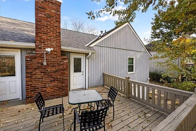 $320,000 | 317 South Valley Road, Olathe, KS 66061