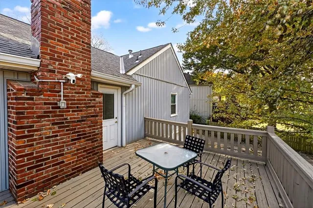 $320,000 | 317 South Valley Road, Olathe, KS 66061