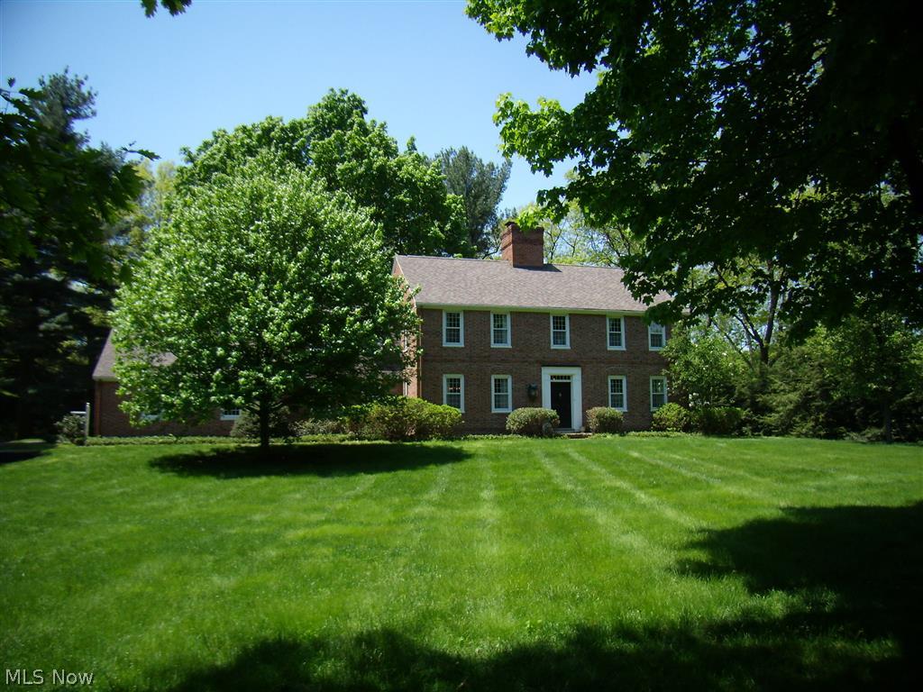 2449 Glenmont Road Northwest Canton, OH 44708 - Photo 2 of 20 Gallery Image 2