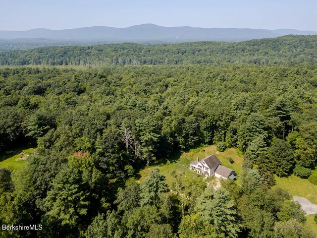 $695,000 | 483 Home Road, Sheffield, MA 01230