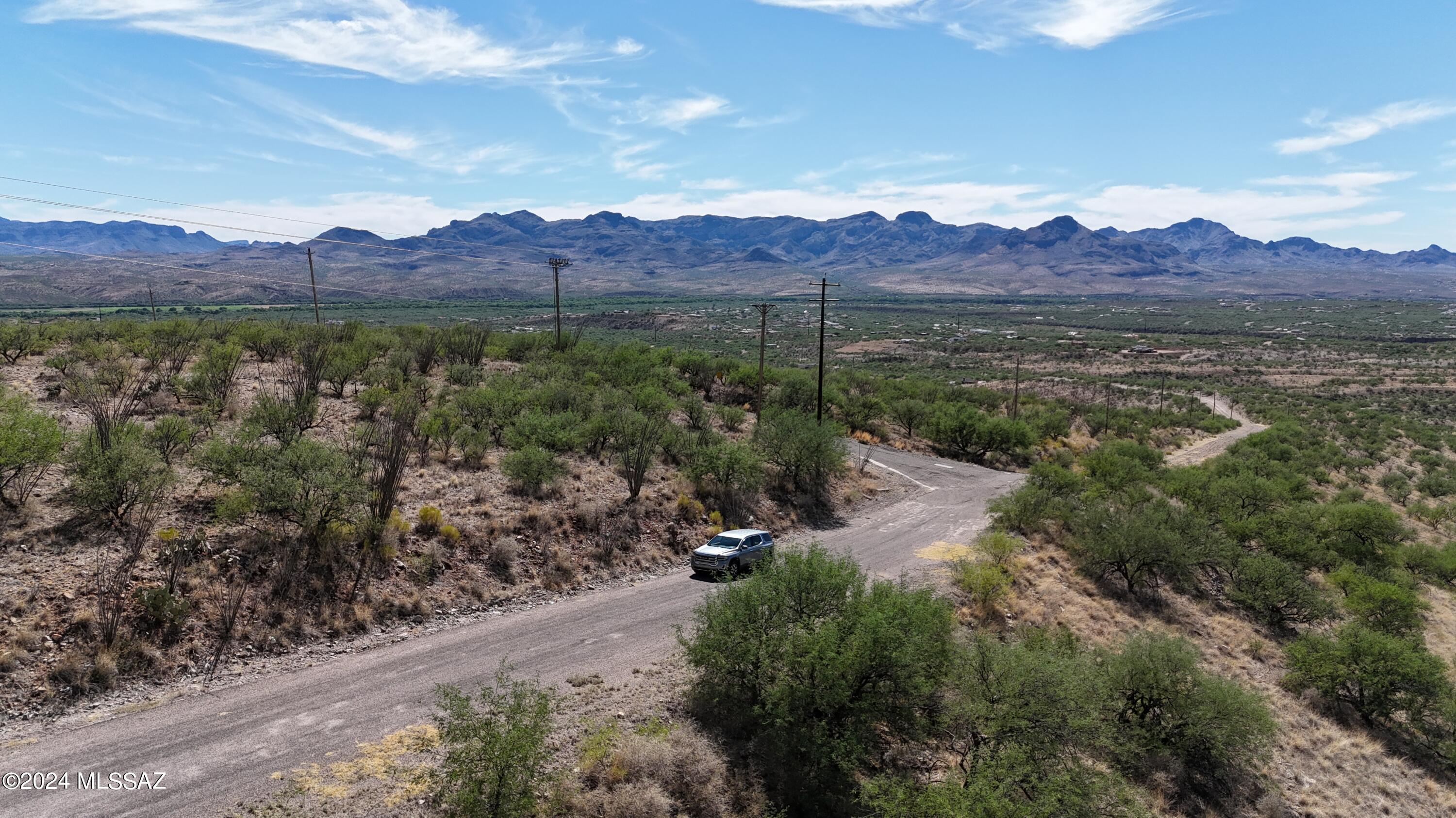 1747 Ruta Caravela, Unit 34 Rio Rico, AZ 85648 - Photo 4 of 13