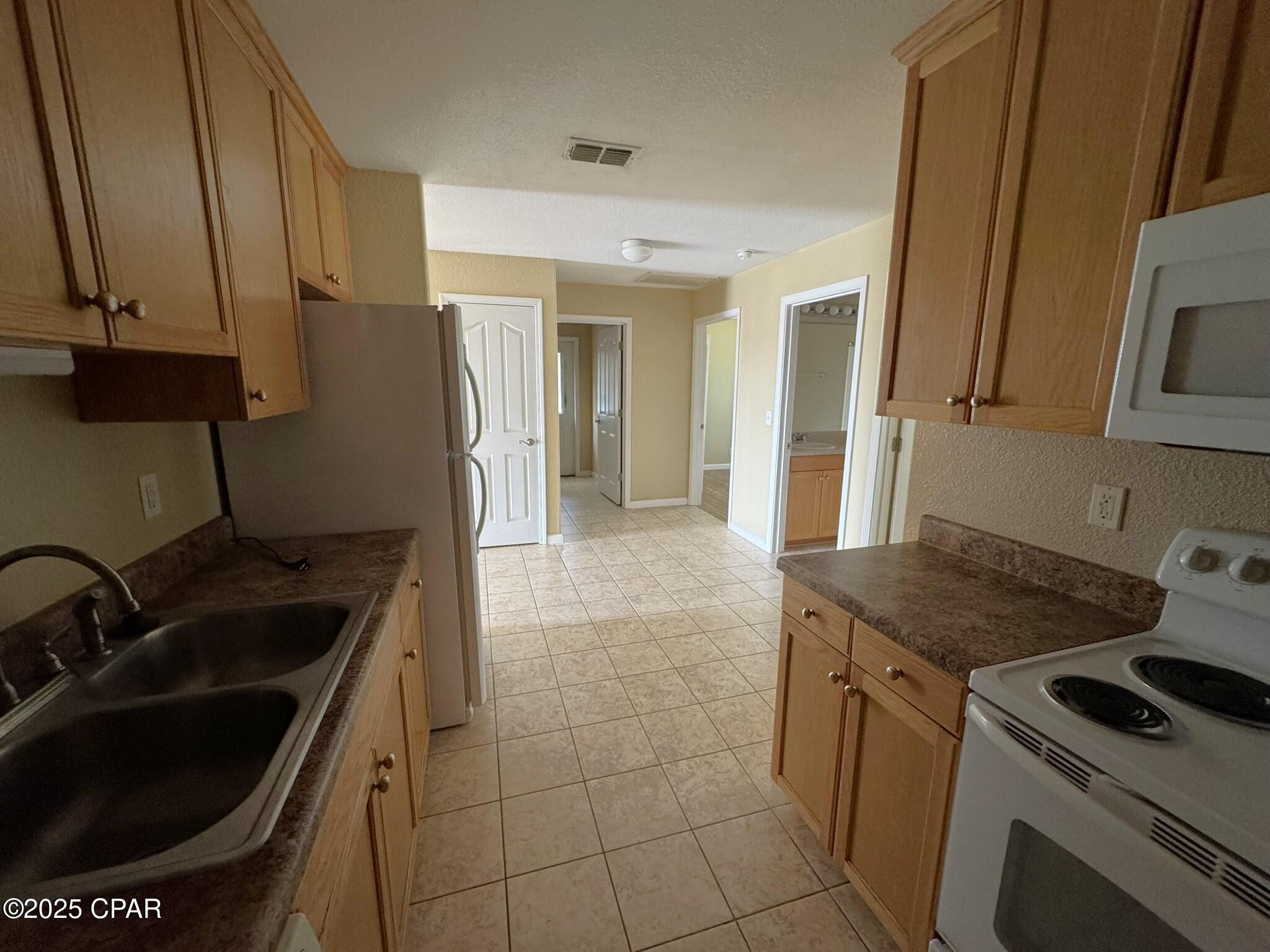 2067 Legion Road Sneads, FL 32460 - Photo 10 of 32 Gallery Image 10