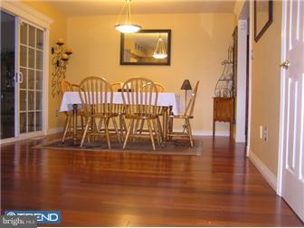 334 Sioux Court Sinking Spring, PA 19608 - Photo 4 of 12 Kitchen