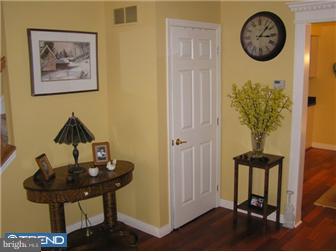 334 Sioux Court Sinking Spring, PA 19608 - Photo 10 of 12 Living Room