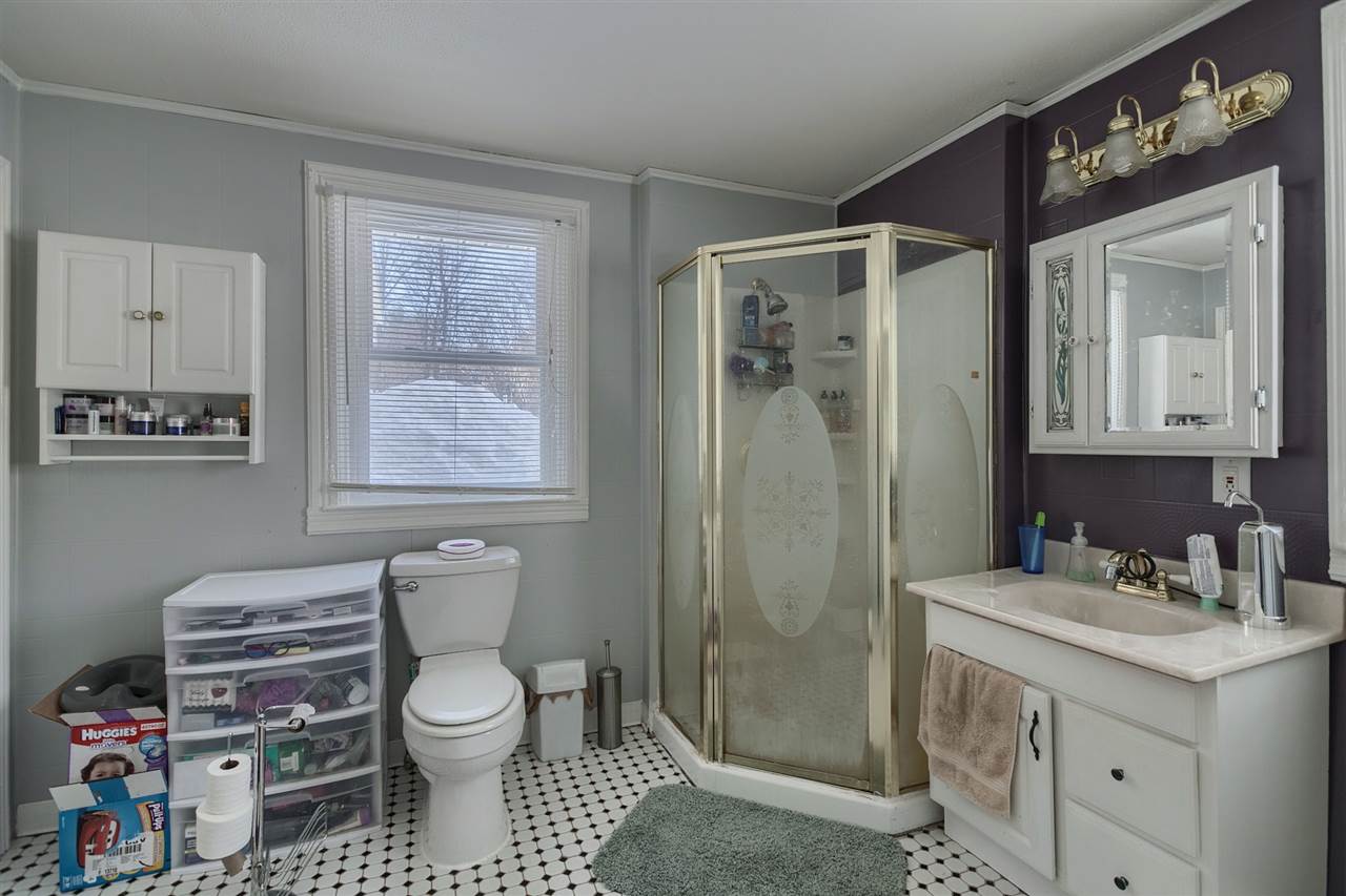 24 Hale True Road Sandown, NH 03873 - Photo 9 of 16