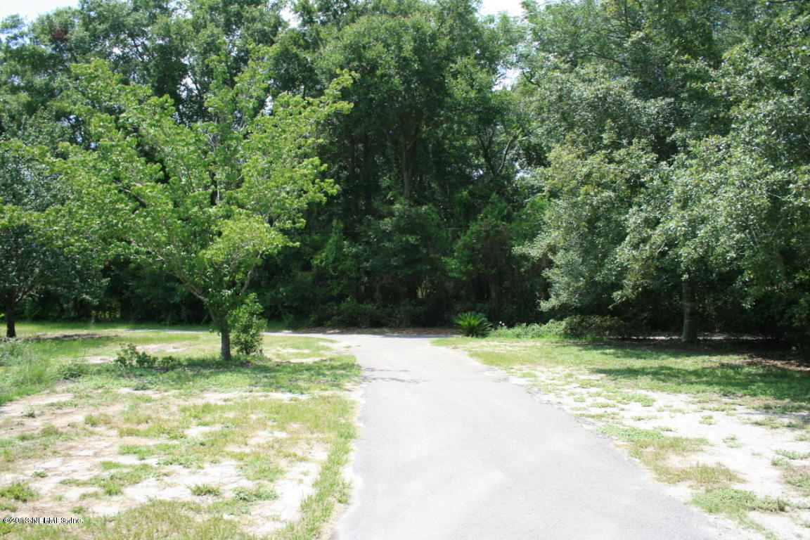 1765 Davis Road Jacksonville, FL 32218 - Photo 11 of 29 Private Asphalt Driveway
