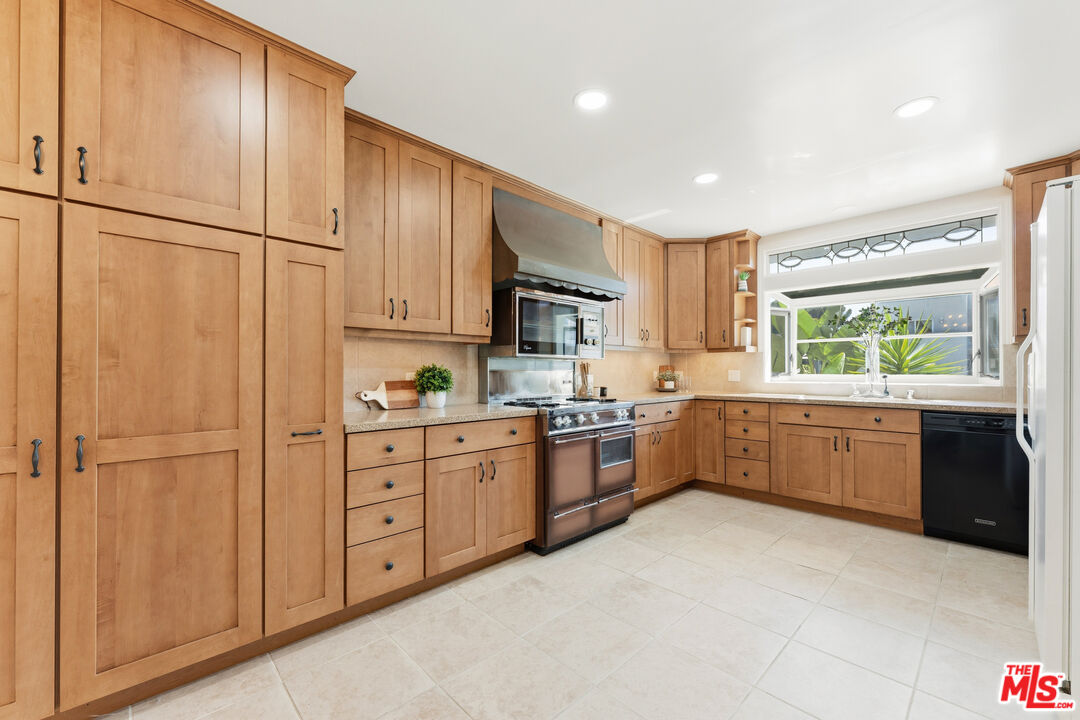 5912 Tellefson Road Culver City, CA 90230 - Photo 8 of 35