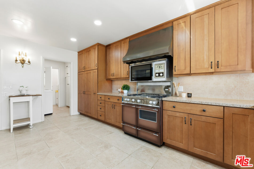 5912 Tellefson Road Culver City, CA 90230 - Photo 9 of 35