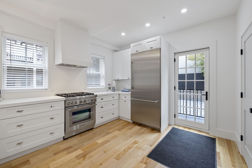 133 Spring Street, Unit 2 Cambridge, MA 02141 - Photo 8 of 40 Gallery Image 8