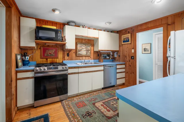 $979,000 | 43 Cedar Lane, Ogunquit, ME 03907