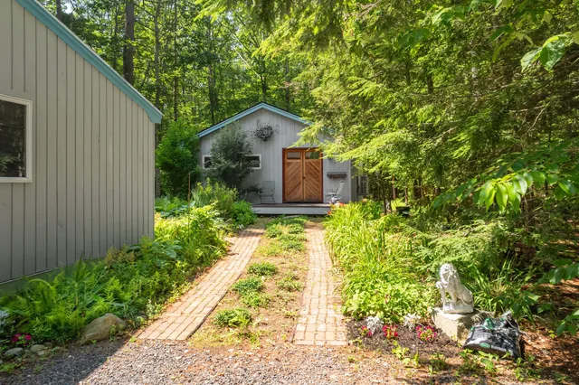 $979,000 | 43 Cedar Lane, Ogunquit, ME 03907